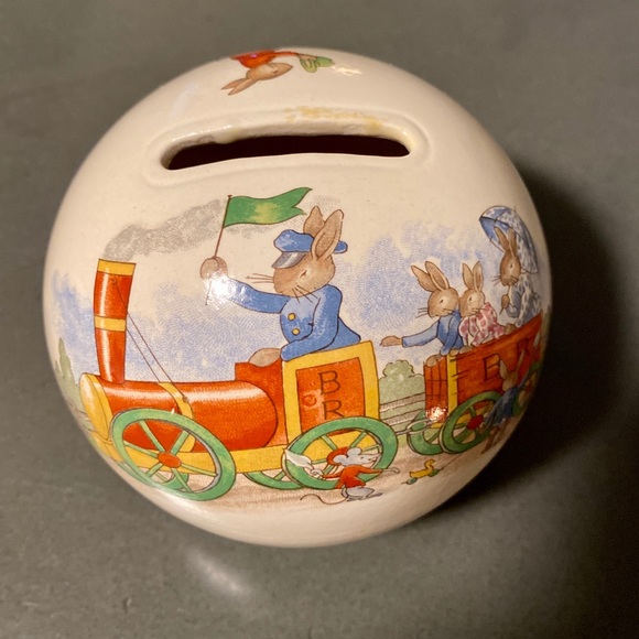 ๐ Royal Doulton Bunnykins moneyball